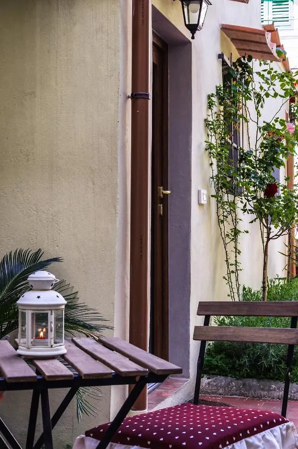 Lovely Nest Near Florence City Center 0*,